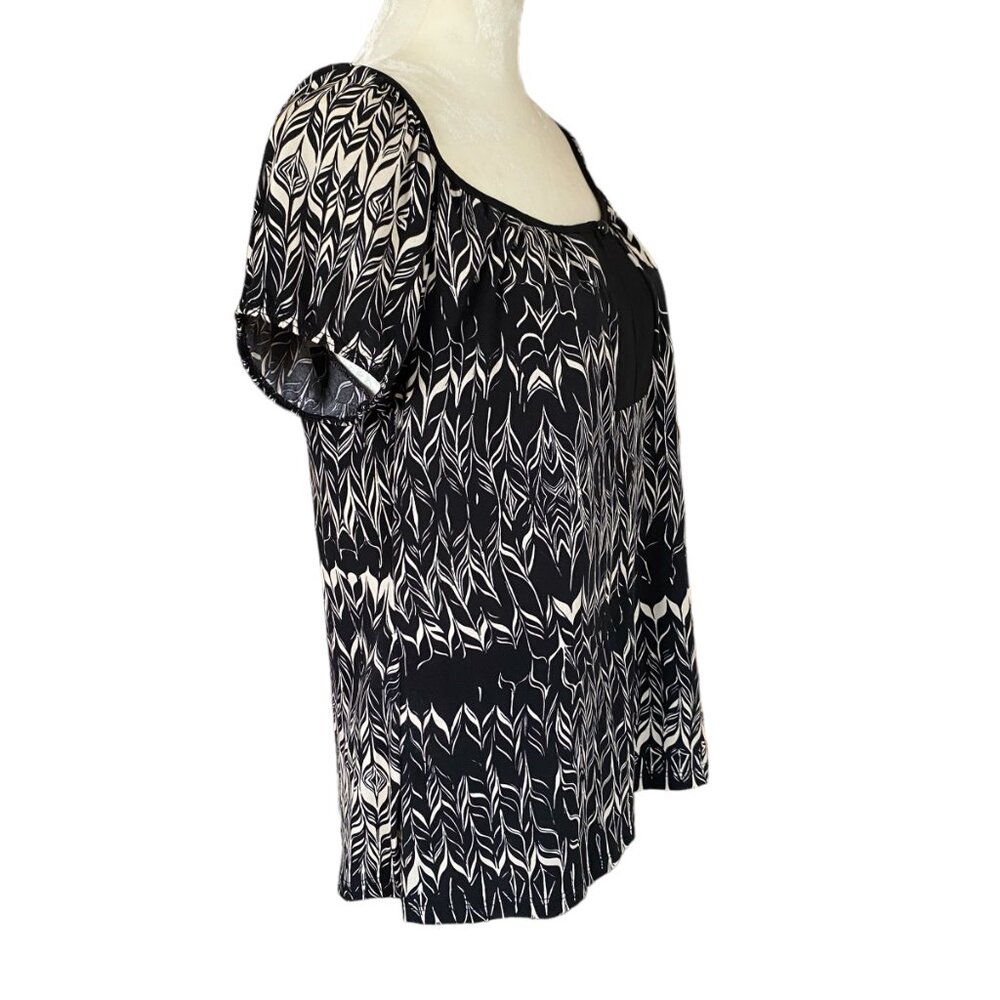 Perseption women's size petite large short sleeve black and cream patterned top - Picture 2 of 11